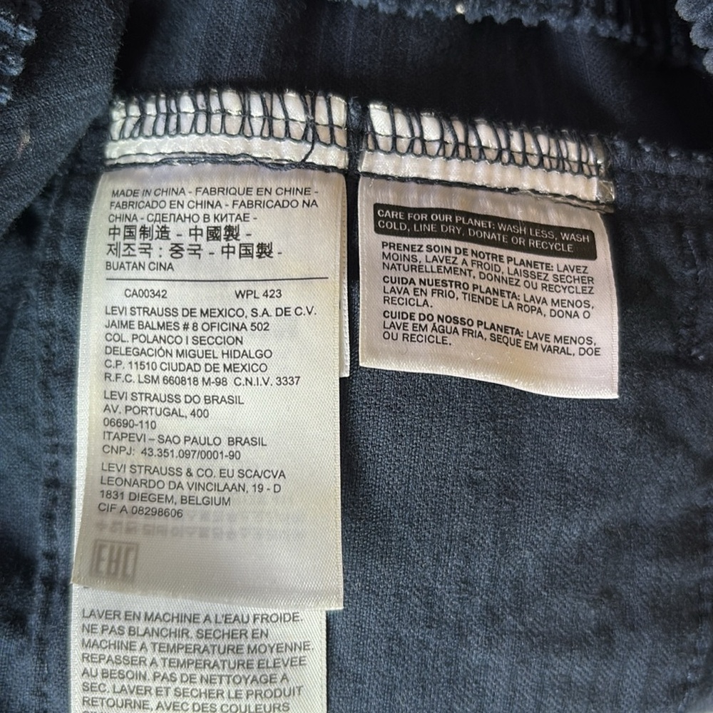 Levi's Dark Blue Corduroy Cropped Jacket - Picture 7 of 10